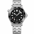 classic diver watch with black dial and stainless steel bracelet, 42mm case size