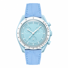 Relógio social azul-claro com pulseira de couro